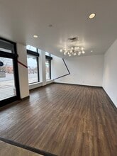 801 E Douglas Ave, Wichita, KS à louer Photo intérieure- Image 1 de 6