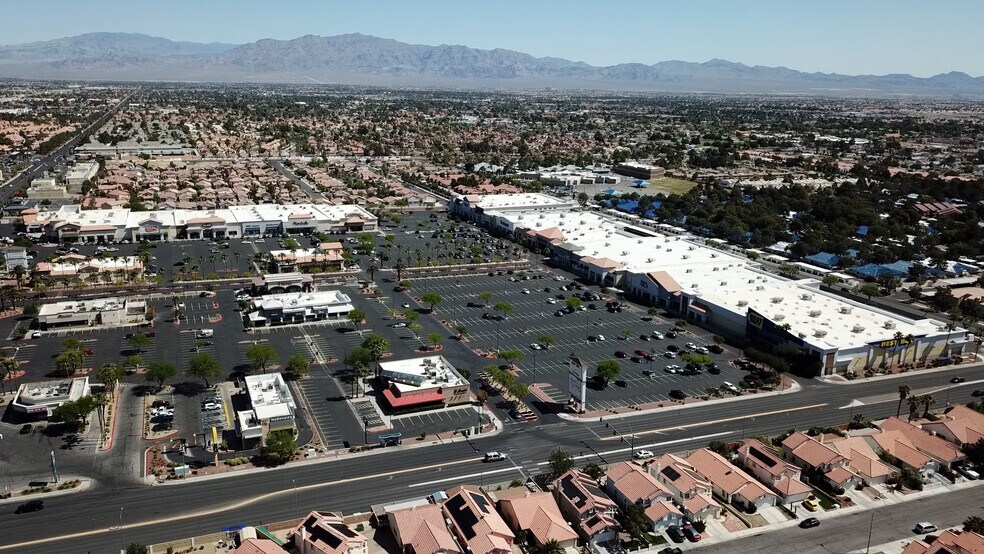 2100-2192 N Rainbow Blvd, Las Vegas, NV à louer - Photo du bâtiment - Image 2 de 3