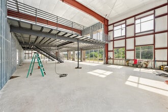 1703 Roundrock Dr, Raleigh, NC for lease Interior Photo- Image 1 of 1