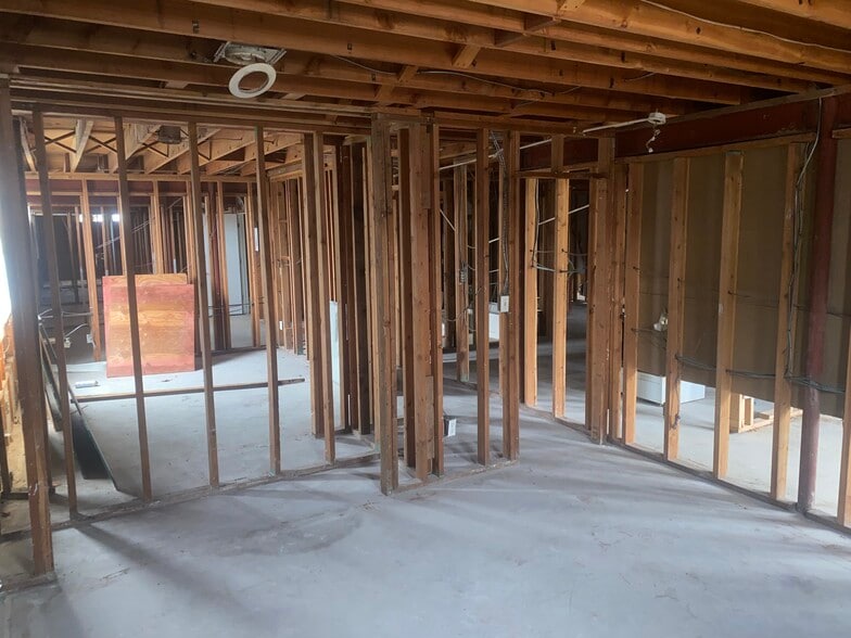 416 Perrin St, Ypsilanti, MI for sale - Building Photo - Image 3 of 36