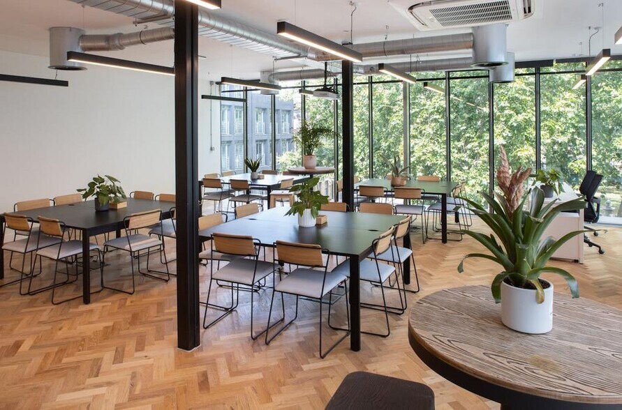 48 Hoxton Sq, Londres à louer - Photo du bâtiment - Image 3 de 21