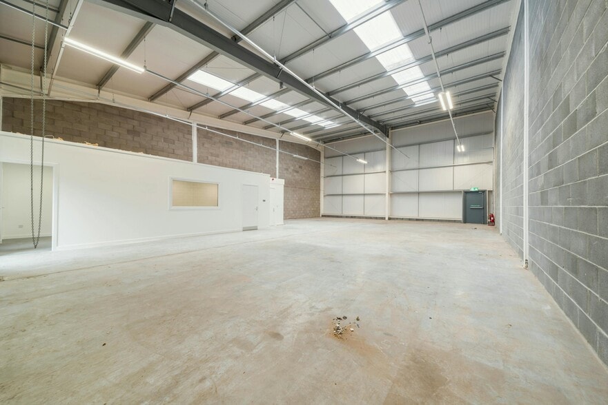 Starling Way, Bellshill for lease - Building Photo - Image 2 of 20