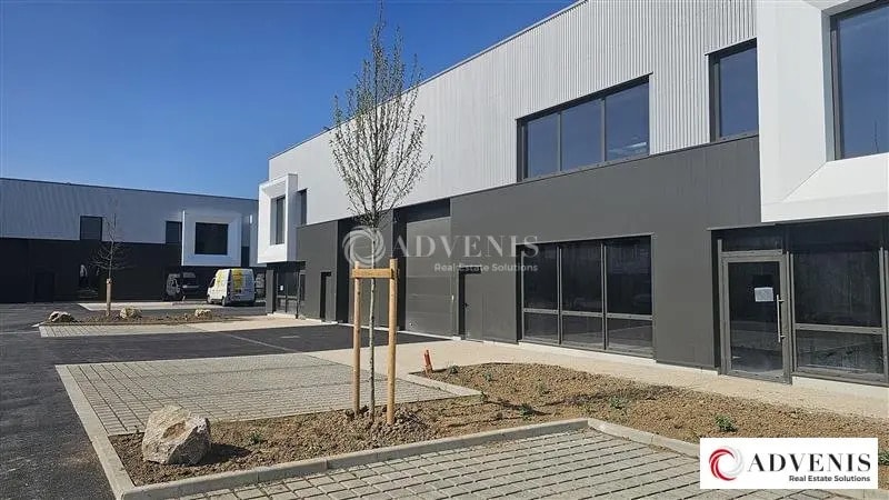 Industriel dans Quesnoy-sur-Deûle à louer - Photo du bâtiment - Image 1 de 10