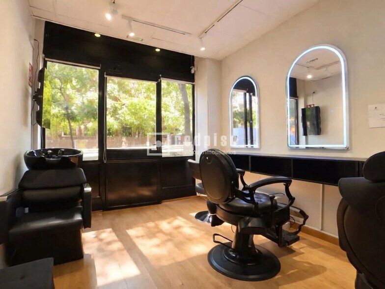 Retail in Madrid, Madrid for lease - Interior Photo - Image 2 of 5