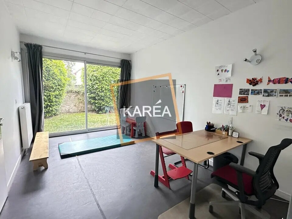 Office in Torcy for sale Interior Photo- Image 1 of 6