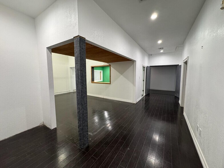 2801-2825 Gulf Fwy, Houston, TX à louer - Photo du bâtiment - Image 2 de 11