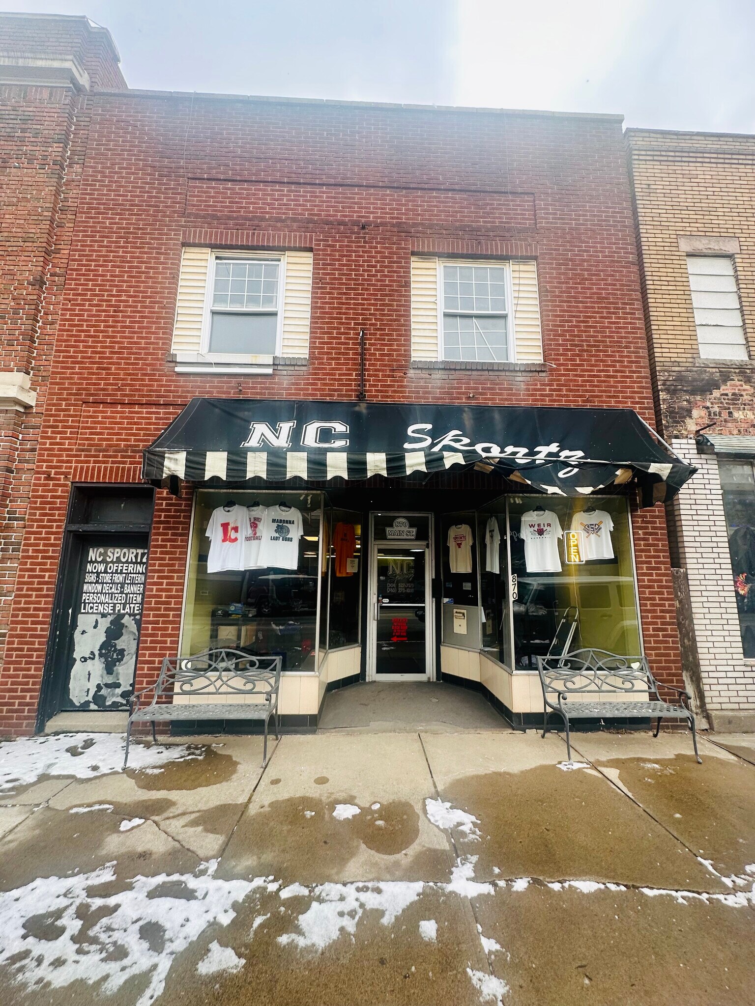 870 Main St, Follansbee, WV à vendre Photo du bâtiment- Image 1 de 1