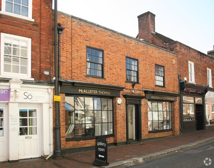 117 High St, Godalming à louer - Photo du bâtiment - Image 3 de 4