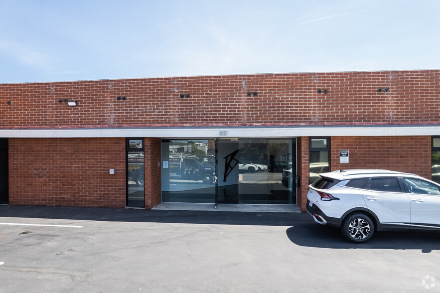 1657-1669 12th St, Santa Monica, CA for lease - Building Photo - Image 3 of 18