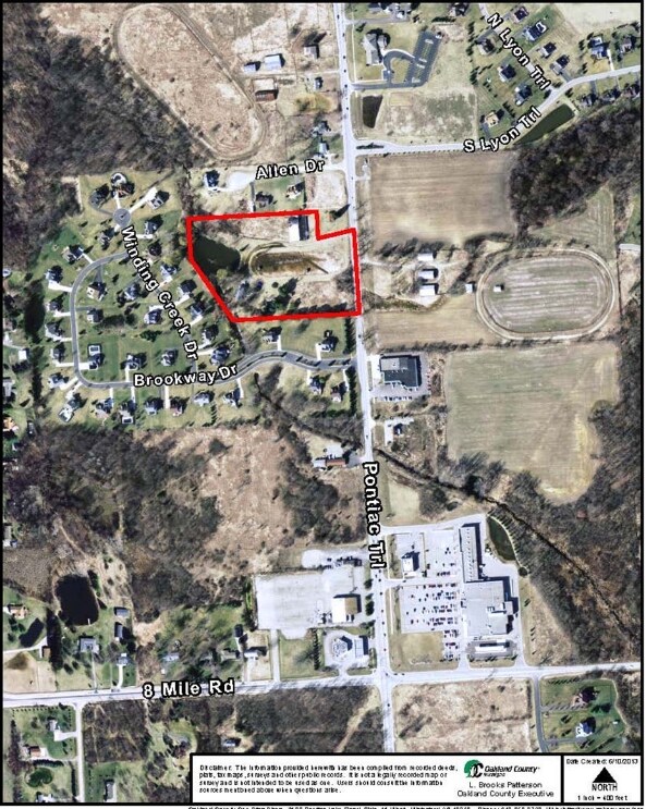 21411 Pontiac Trl, South Lyon, MI à vendre Photo principale- Image 1 de 3