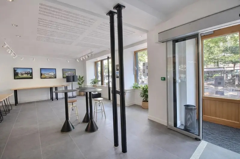 95 Boulevard Beaumarchais, Paris for lease - Interior Photo - Image 3 of 11