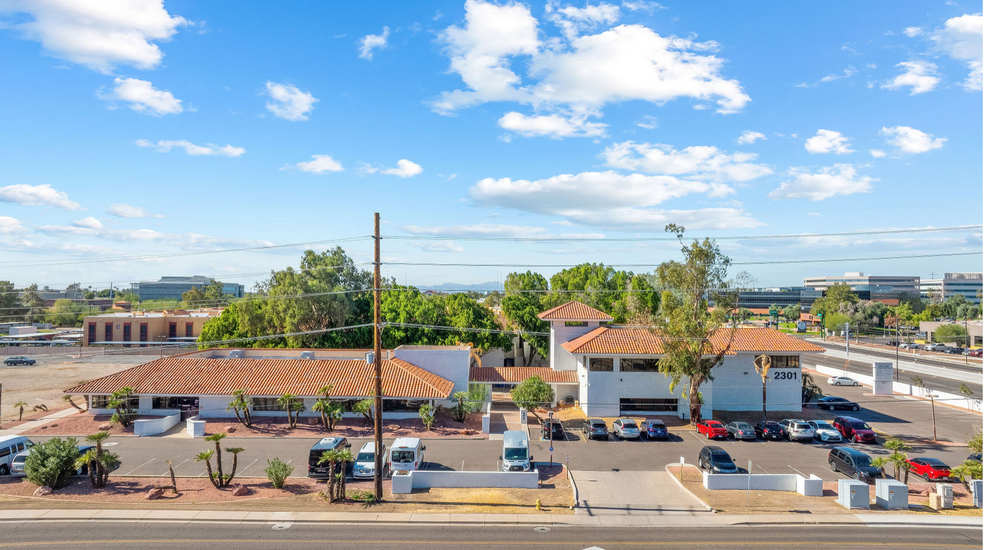 2301 W Dunlap Ave, Phoenix, AZ for lease - Building Photo - Image 1 of 24