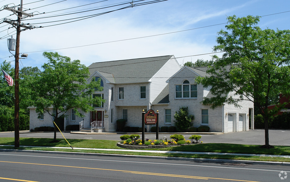 1100 N Black Horse Pike, Runnemede, NJ à vendre - Photo du bâtiment - Image 1 de 1