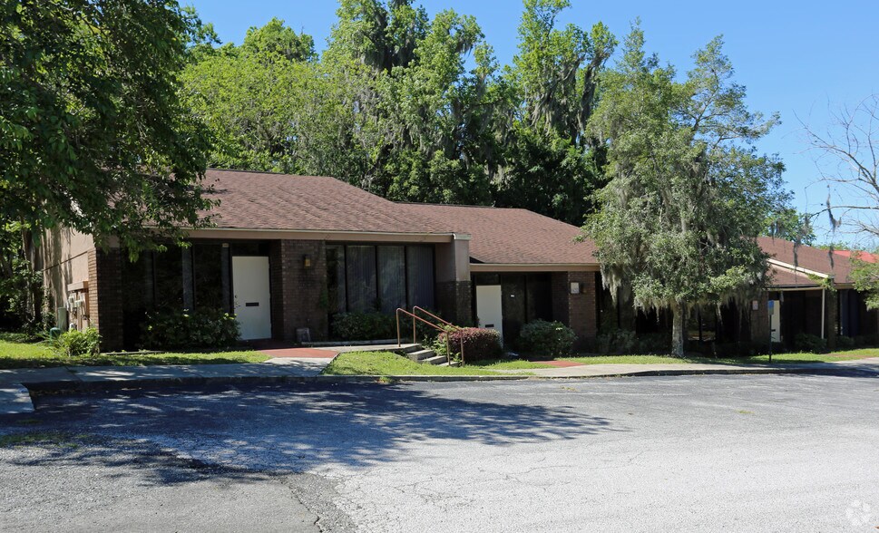 150 SW 17th St, Ocala, FL à louer - Photo principale - Image 1 de 6