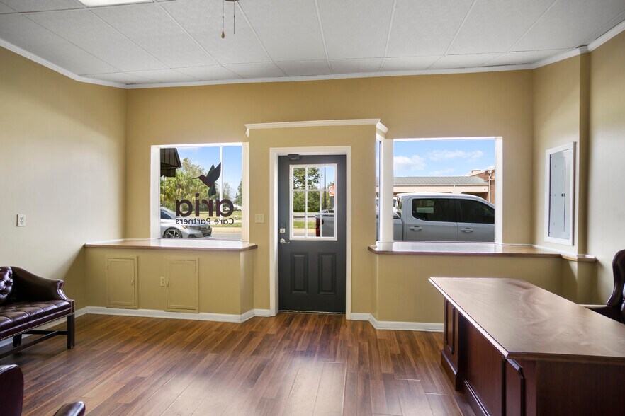 20735 Central Ave E, Blountstown, FL à vendre - Photo du bâtiment - Image 3 de 11