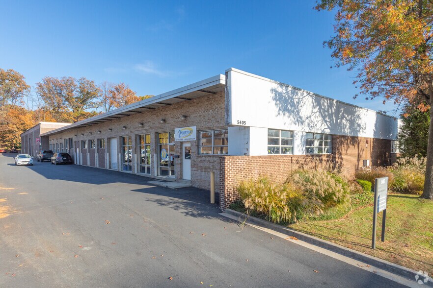 5405-5407 Port Royal Rd, Springfield, VA à louer - Photo du bâtiment - Image 3 de 5