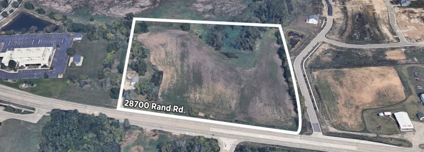 28700 Rand Rd, Lakemoor, IL à vendre - Photo du bâtiment - Image 2 de 2
