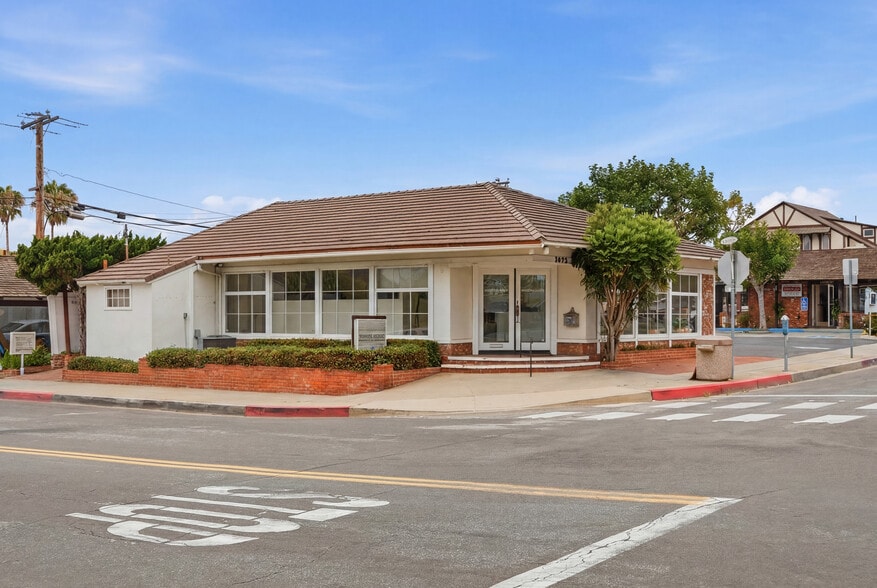 1495 Glenneyre St, Laguna Beach, CA for lease - Building Photo - Image 1 of 17