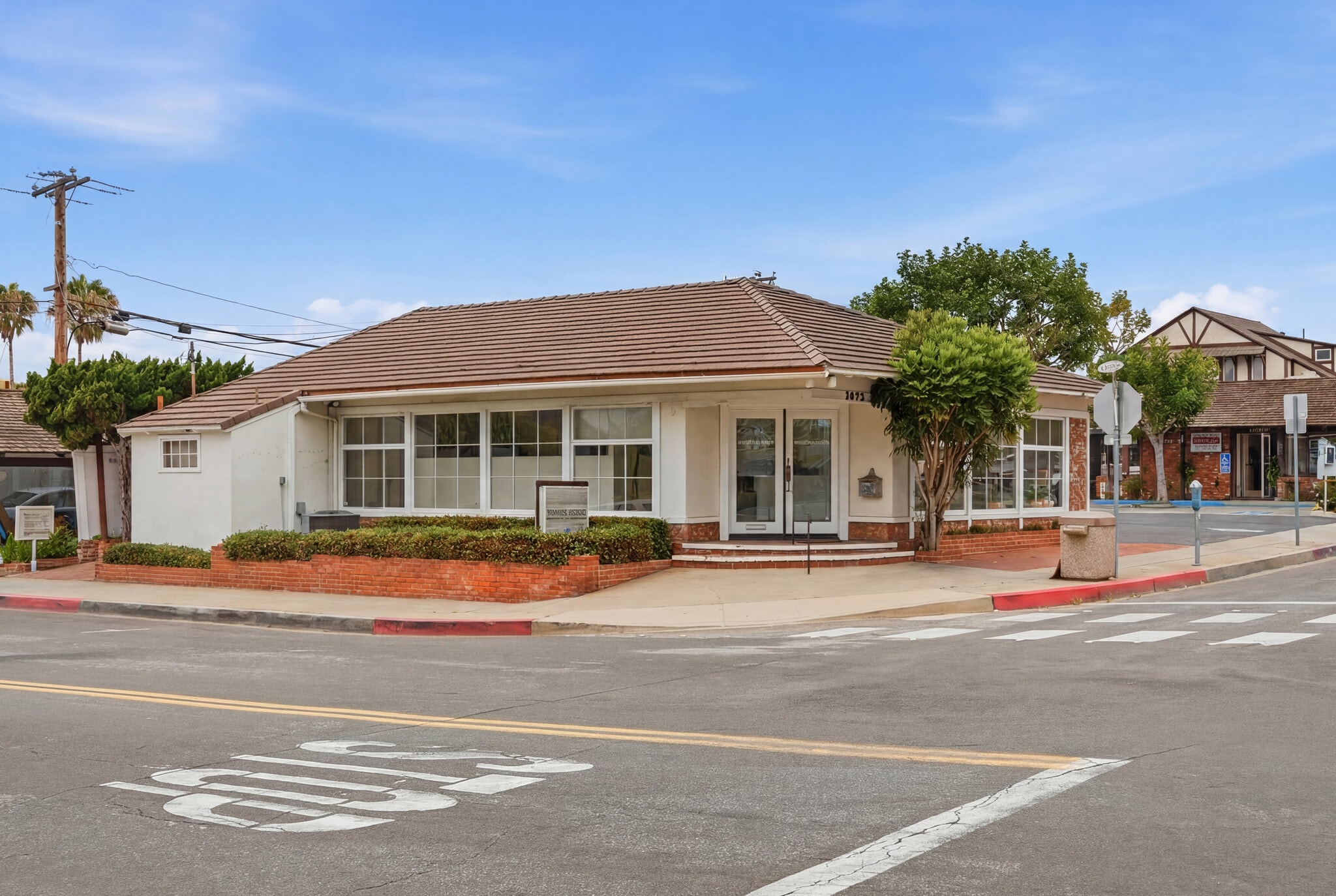 1495 Glenneyre St, Laguna Beach, CA for lease Building Photo- Image 1 of 18