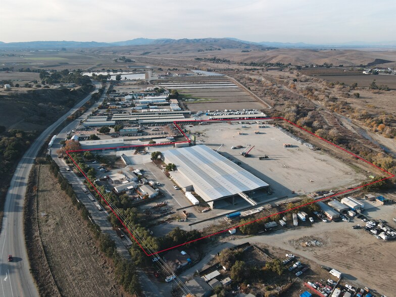 2310 San Juan Rd, Hollister, CA à vendre - Photo du bâtiment - Image 1 de 3