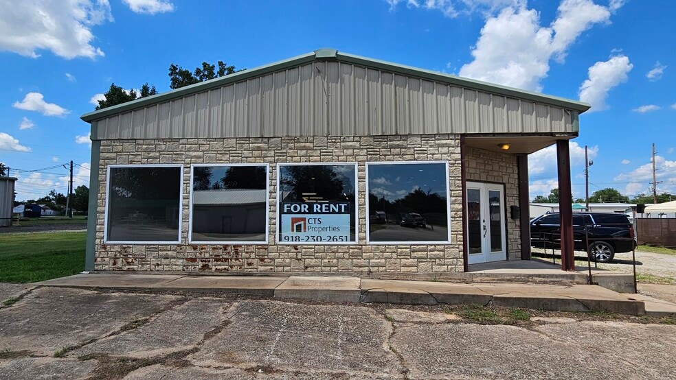 1122 E Main St, Cushing, OK for lease - Building Photo - Image 2 of 14