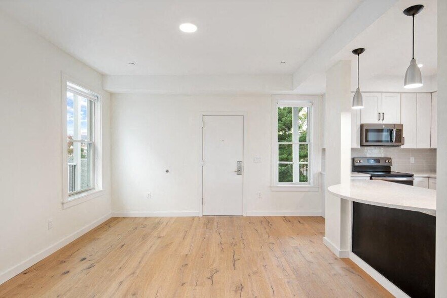 24 Magazine St, Cambridge, MA for sale - Building Photo - Image 3 of 22