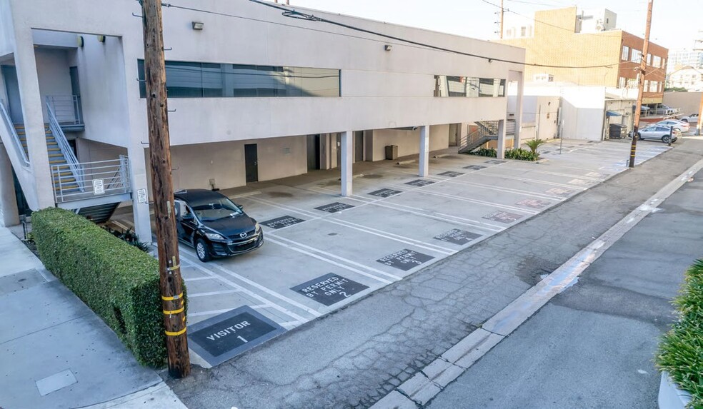 8701-8711 W 3rd St, Los Angeles, CA for lease - Building Photo - Image 3 of 5