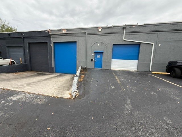 1600-1622 NE 205th Ter, Miami, FL for lease Interior Photo- Image 1 of 5