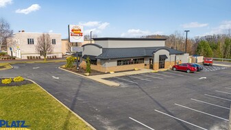 8535 South Ave, Youngstown OH - Restaurant avec service au volant