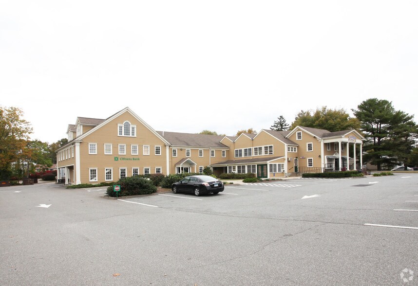 83 Halls Rd, Old Lyme, CT à louer - Photo principale - Image 1 de 15