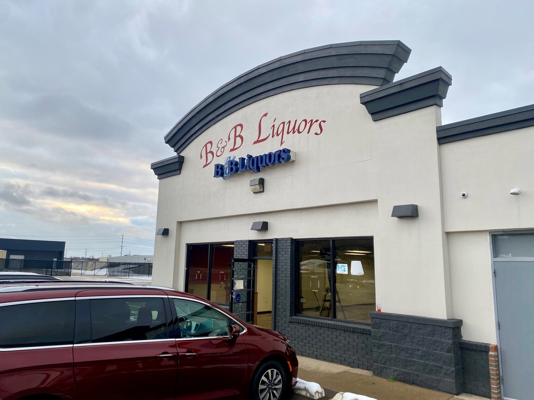 2440 28th St SE, Grand Rapids, MI à louer Photo principale- Image 1 de 7