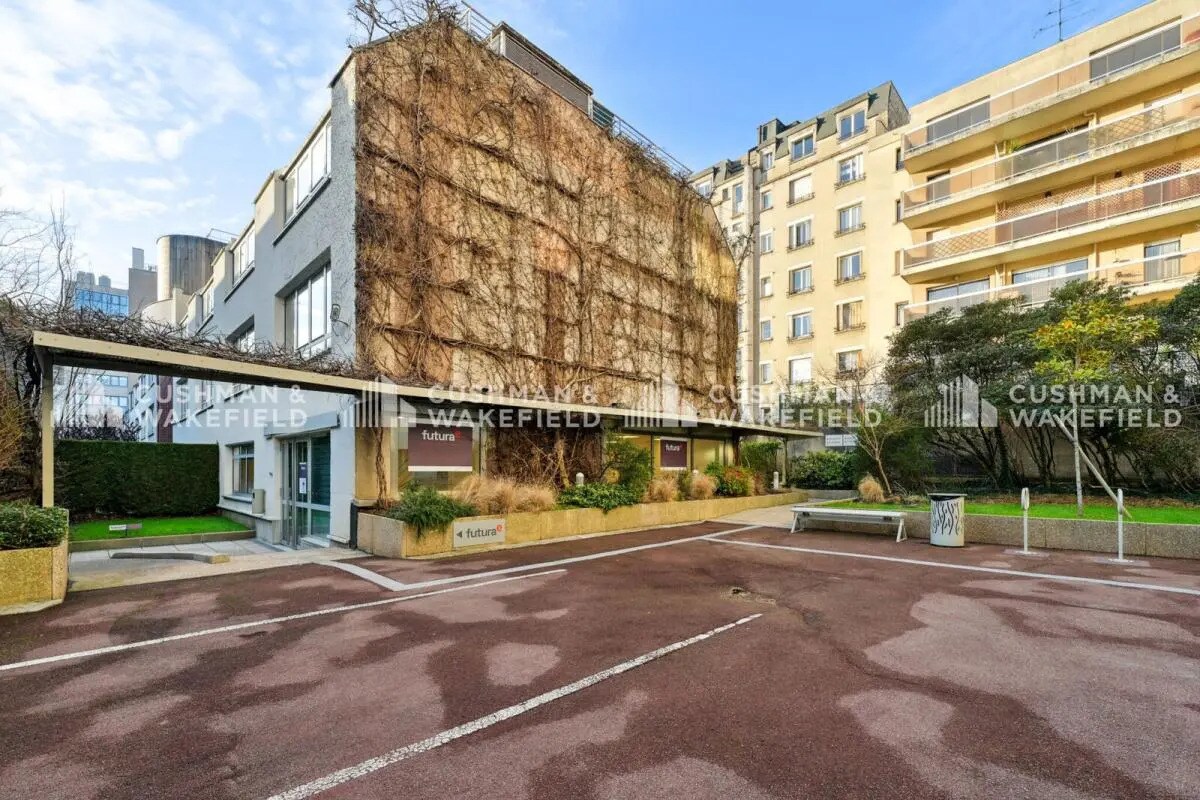 Office in Boulogne-Billancourt for lease Building Photo- Image 1 of 13
