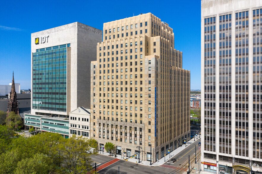 540 Broad St, Newark, NJ à louer - Photo du bâtiment - Image 1 de 16