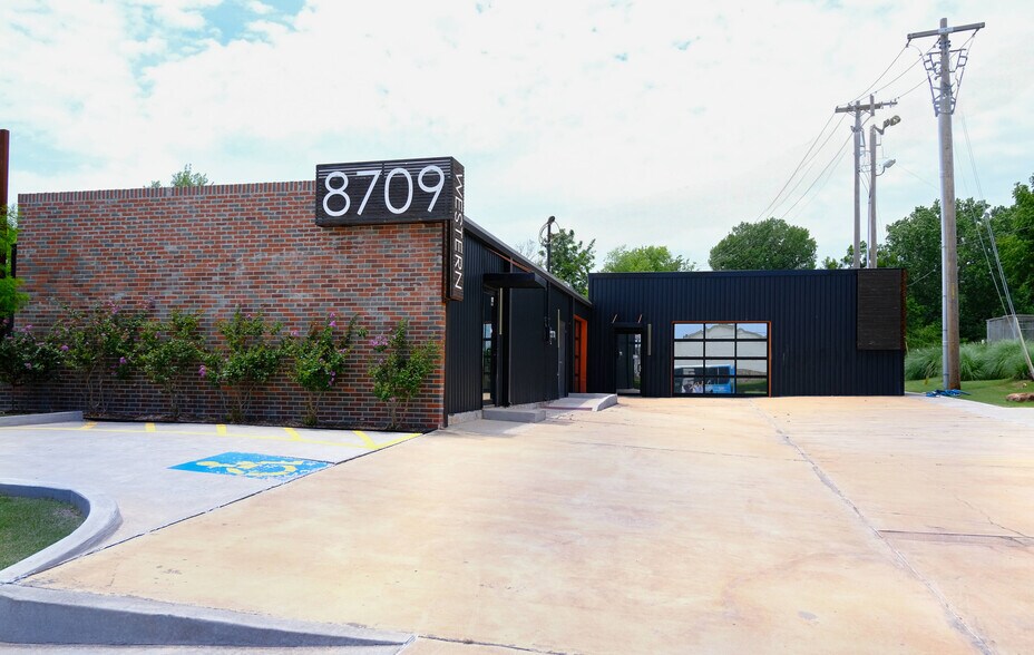 8709 N Western Ave, Oklahoma City, OK à vendre - Photo du bâtiment - Image 2 de 26