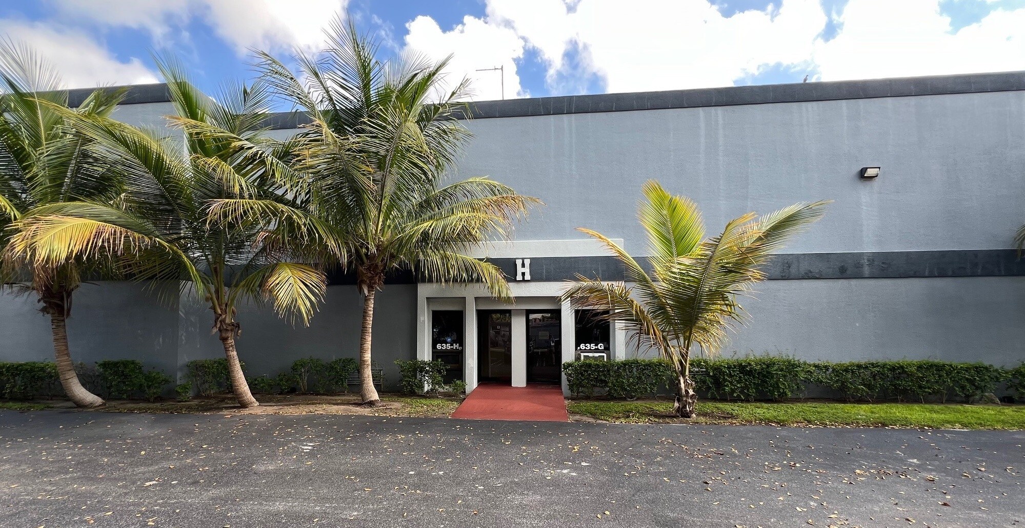 635 Gator Dr, Lantana, FL à vendre Photo du bâtiment- Image 1 de 1