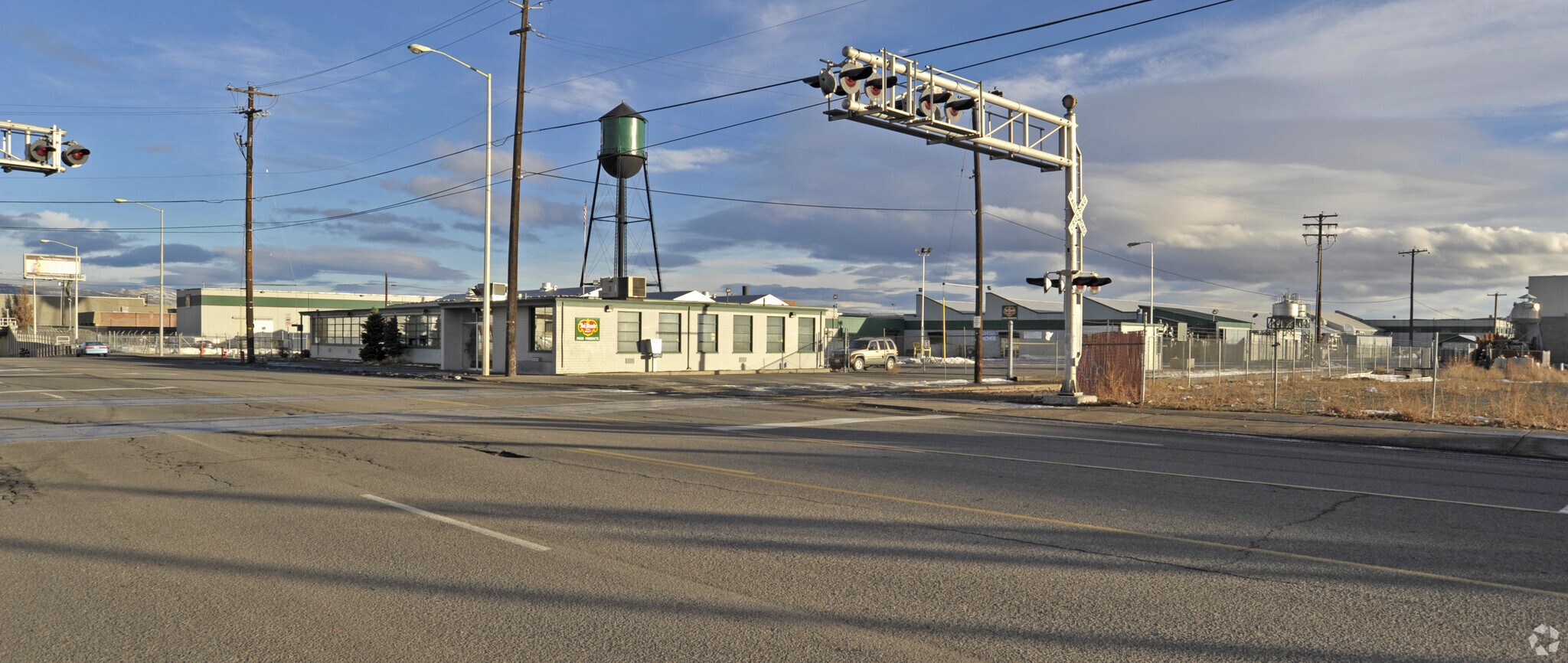 108 W Walnut St, Yakima, WA à vendre Photo principale- Image 1 de 3