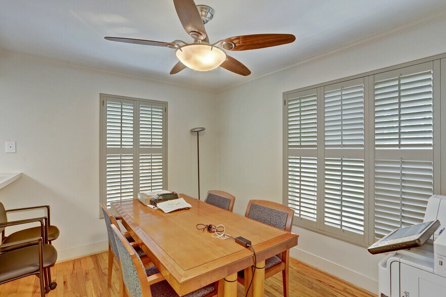 2033 Buffalo Ter, Houston, TX à louer - Photo intérieure - Image 2 de 7