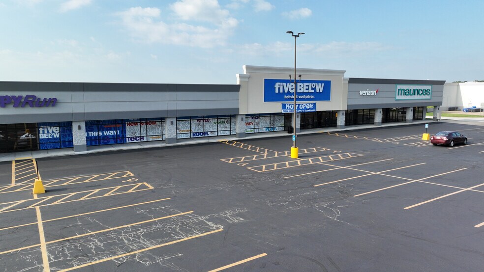 1932-1966 W Retail Ln, Ozark, MO à louer - Photo du bâtiment - Image 3 de 10