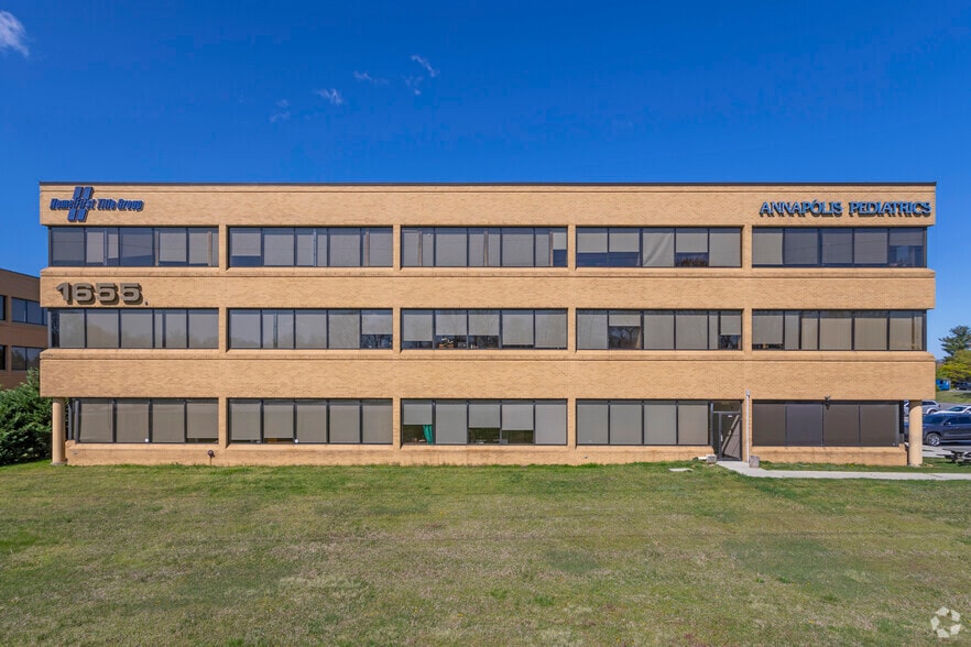 1655 Crofton Blvd, Crofton, MD for lease - Building Photo - Image 3 of 10