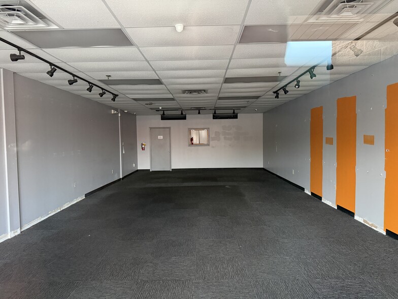 S Lincoln, Columbus, GA for lease - Building Photo - Image 2 of 12