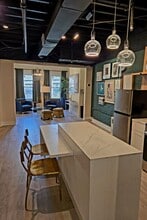 344 E 59th St, New York, NY for lease Interior Photo- Image 2 of 5