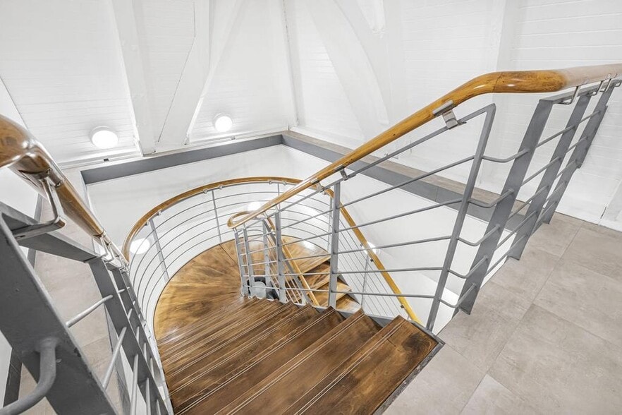 London Central Markets, London for lease - Building Photo - Image 3 of 10