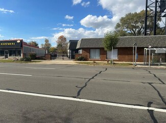Plus de détails pour 24935 Gratiot Ave, Eastpointe, MI - Commerce de détail à vendre