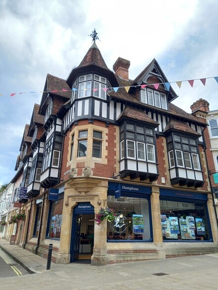 30-32 St Thomas St, Winchester for lease - Building Photo - Image 1 of 2