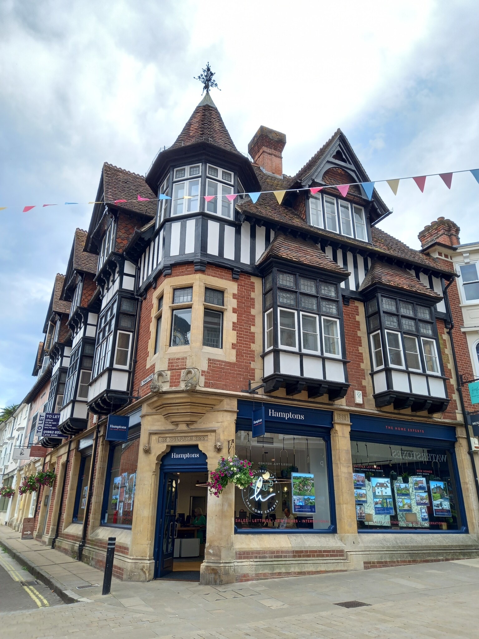 30-32 St Thomas St, Winchester for lease Building Photo- Image 1 of 3