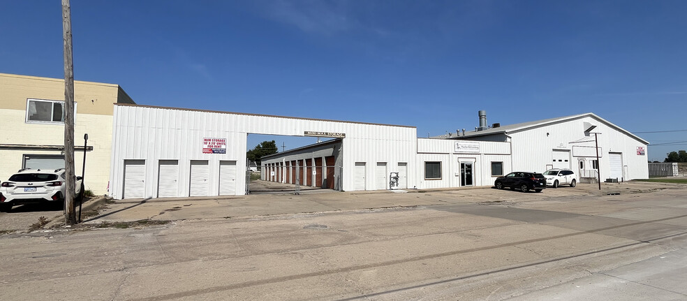 127-135 NW Van Buren St, Topeka, KS à vendre - Photo du bâtiment - Image 1 de 9