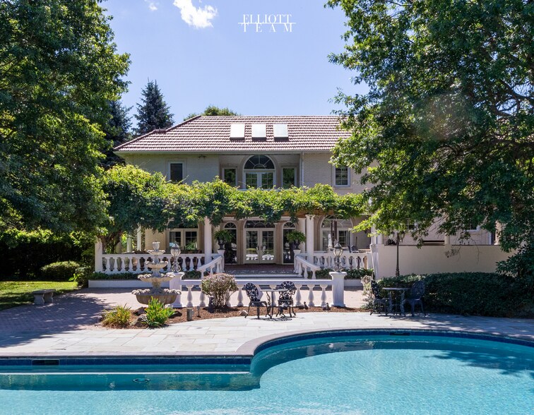 23 Old Westbury Rd, Old Westbury, NY à vendre - Photo du bâtiment - Image 2 de 15