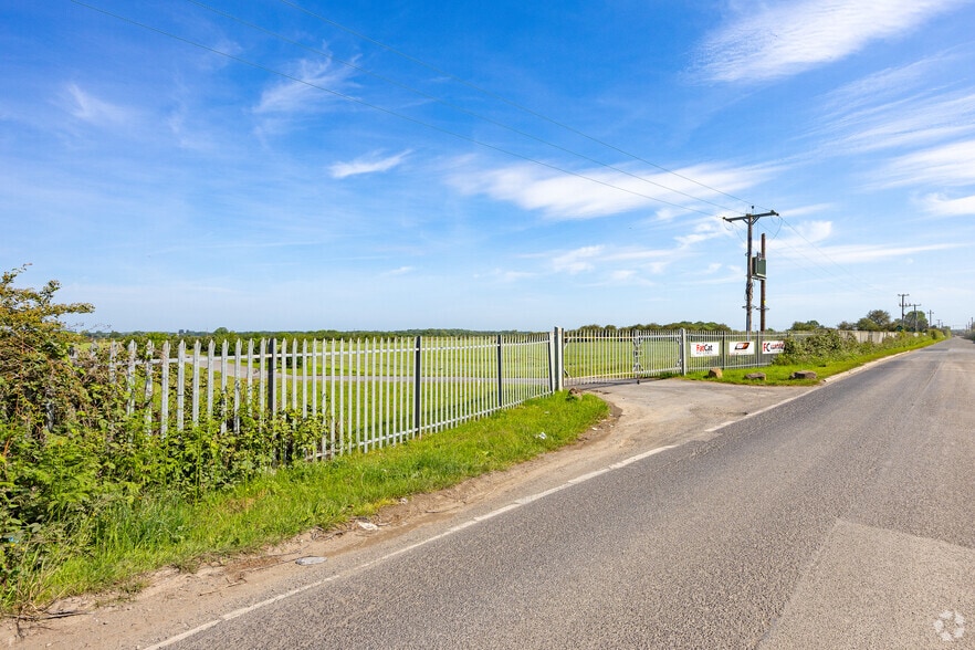 Holme Wood Lane, Doncaster for lease - Building Photo - Image 3 of 4