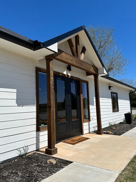 17432 NE North Dr, Fletcher, OK à vendre - Photo du bâtiment - Image 2 de 51