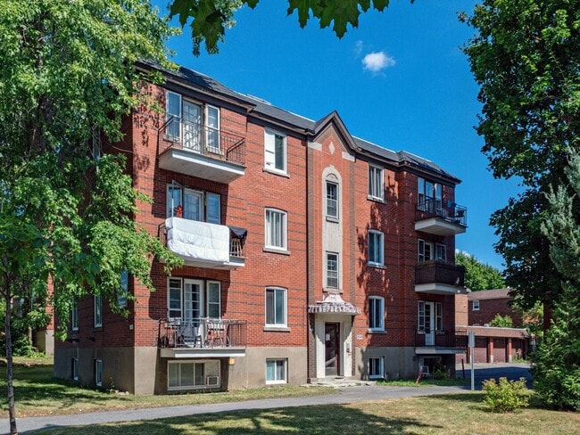 Plus de détails pour 2750 Av Van Horne, Montréal, QC - Multi-résidentiel à vendre